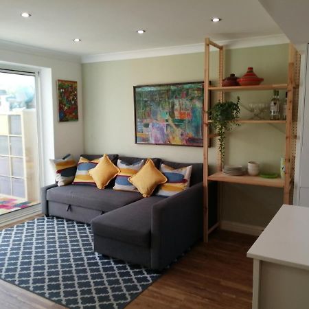 Spacious Townhouse With Sea Views Near Cardiff Barry Bagian luar foto