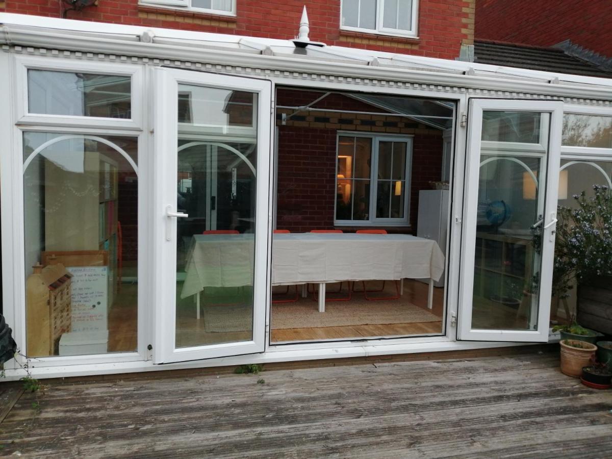 Spacious Townhouse With Sea Views Near Cardiff Barry Bagian luar foto